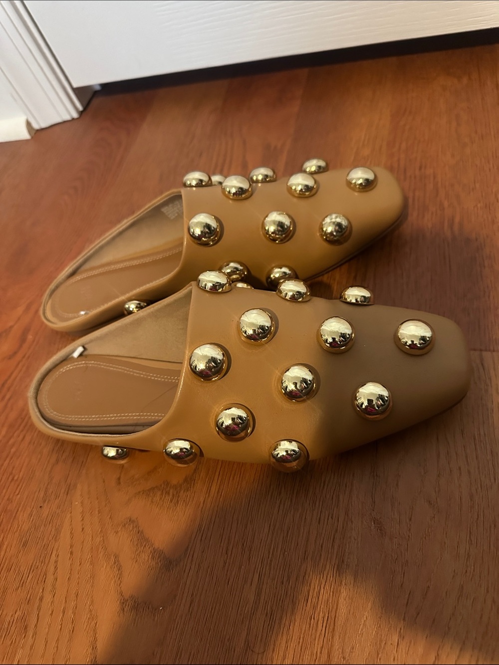 H&M Tan Mules with Gold Dome Studs - Picture 2 of 3